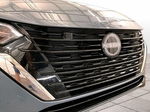 Used 2025 Nissan Sentra SV w/ All-Weather Package FWD image 29