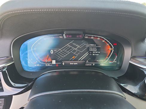 Used 2023 BMW 540i w/ Premium Package image 30