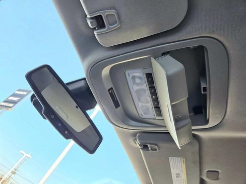 Used 2019 Chevrolet Colorado Z71 image 33