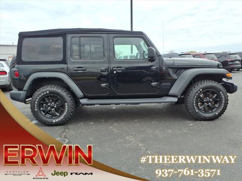 Certified 2022 Jeep Wrangler Willys image 8