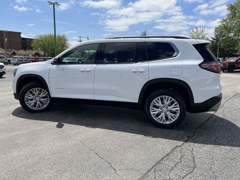 Used 2024 GMC Acadia Elevation AWD/4WD image 10