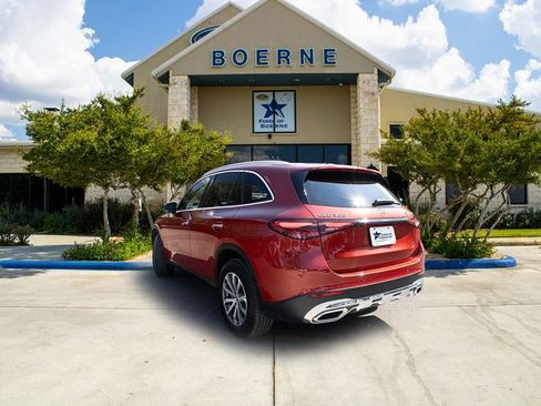 Used 2023 Mercedes-Benz GLC 300 4MATIC image 4