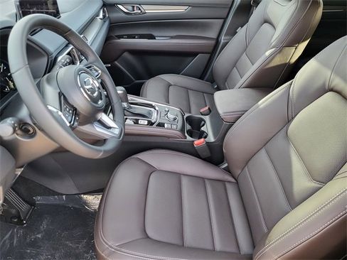 New 2025 MAZDA CX-5 Signature image 6
