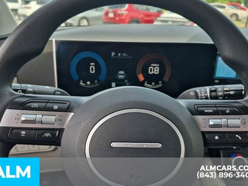 Used 2025 Hyundai Tucson SEL FWD image 17