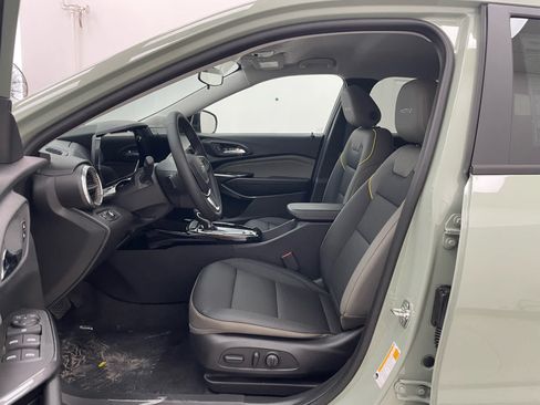 New 2026 Chevrolet Trax ACTIV w/ Driver Confidence Package FWD image 8