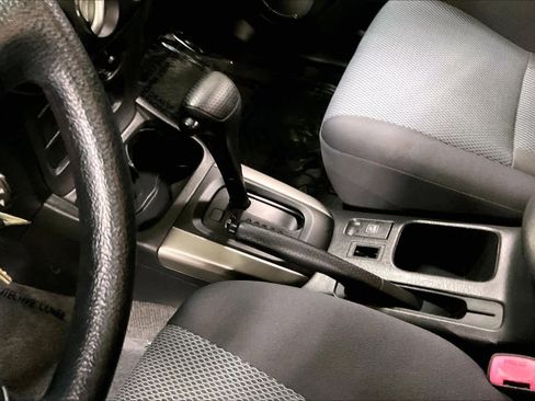 Used 2005 Toyota RAV4 4WD image 16