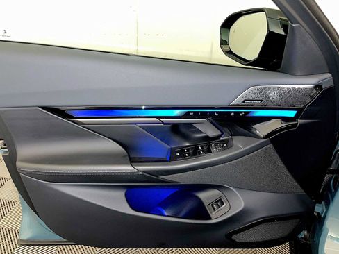 Used 2024 BMW i5 M60 w/ Premium Package image 11