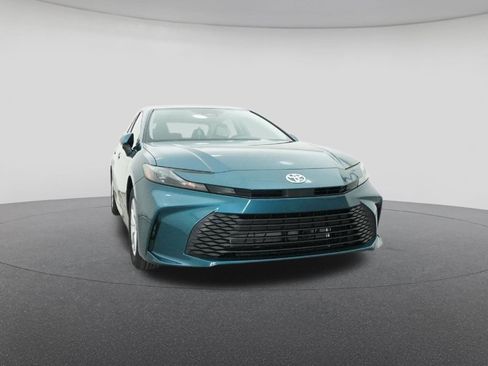 New 2026 Toyota Camry LE FWD image 30