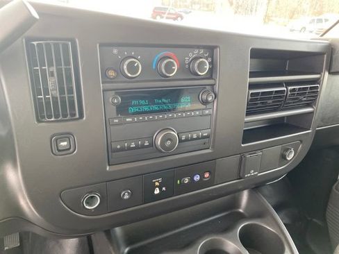 Certified 2024 GMC Savana 2500 Extended w/ Driver Convenience Package RWD image 10