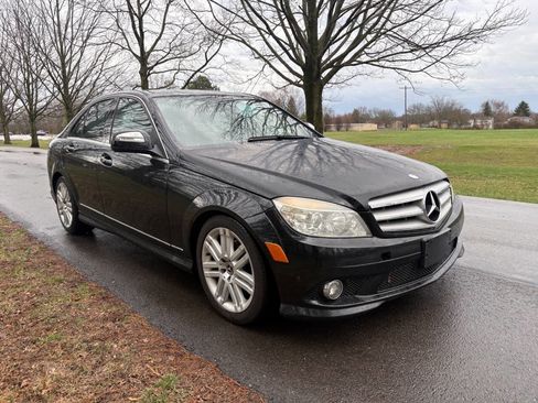 Used 2009 Mercedes-Benz C 300 4MATIC Sedan image 5