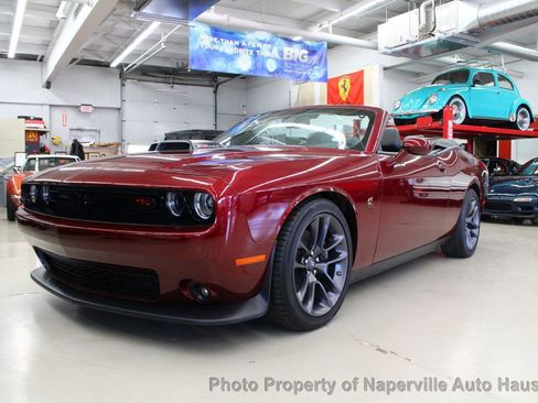 Used 2023 Dodge Challenger R/T Scat Pack w/ Plus Package image 2