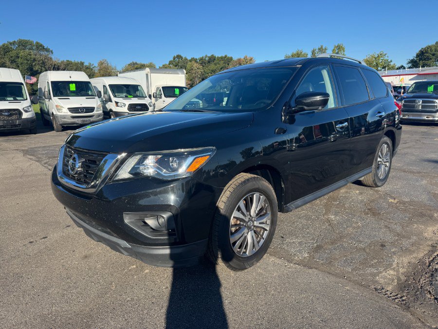 Used 2019 Nissan Pathfinder SL FWD image 1