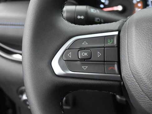 New 2026 Jeep Compass Latitude image 23