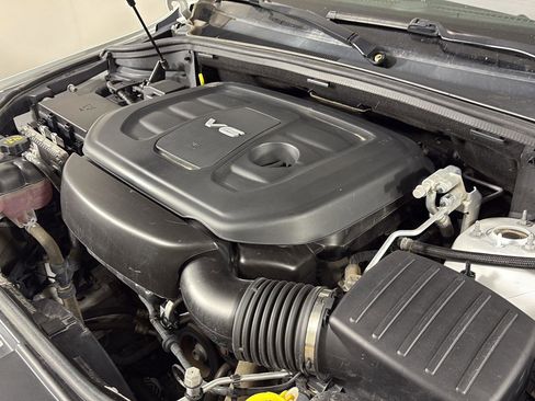 Used 2019 Jeep Grand Cherokee Limited w/ Luxury Group II image 12