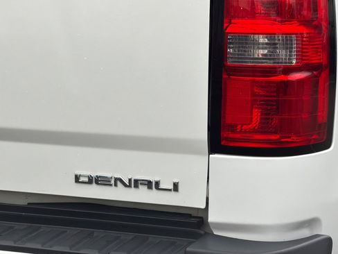 Used 2016 GMC Sierra 2500 Denali w/ Duramax Plus Package image 22
