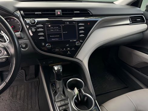 Used 2019 Toyota Camry XSE FWD image 26