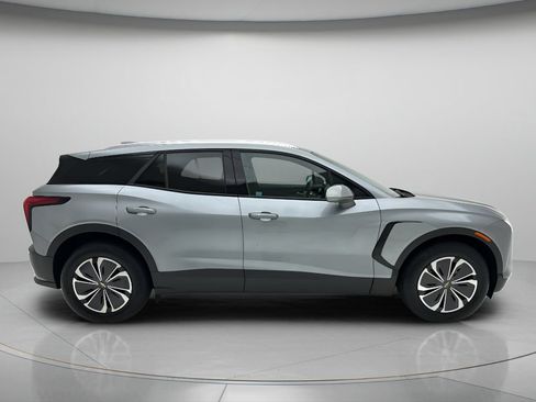 Used 2024 Chevrolet Blazer EV LT AWD/4WD image 2