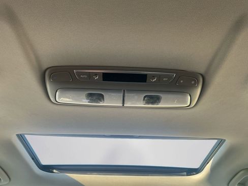 Used 2025 Kia Telluride S image 15