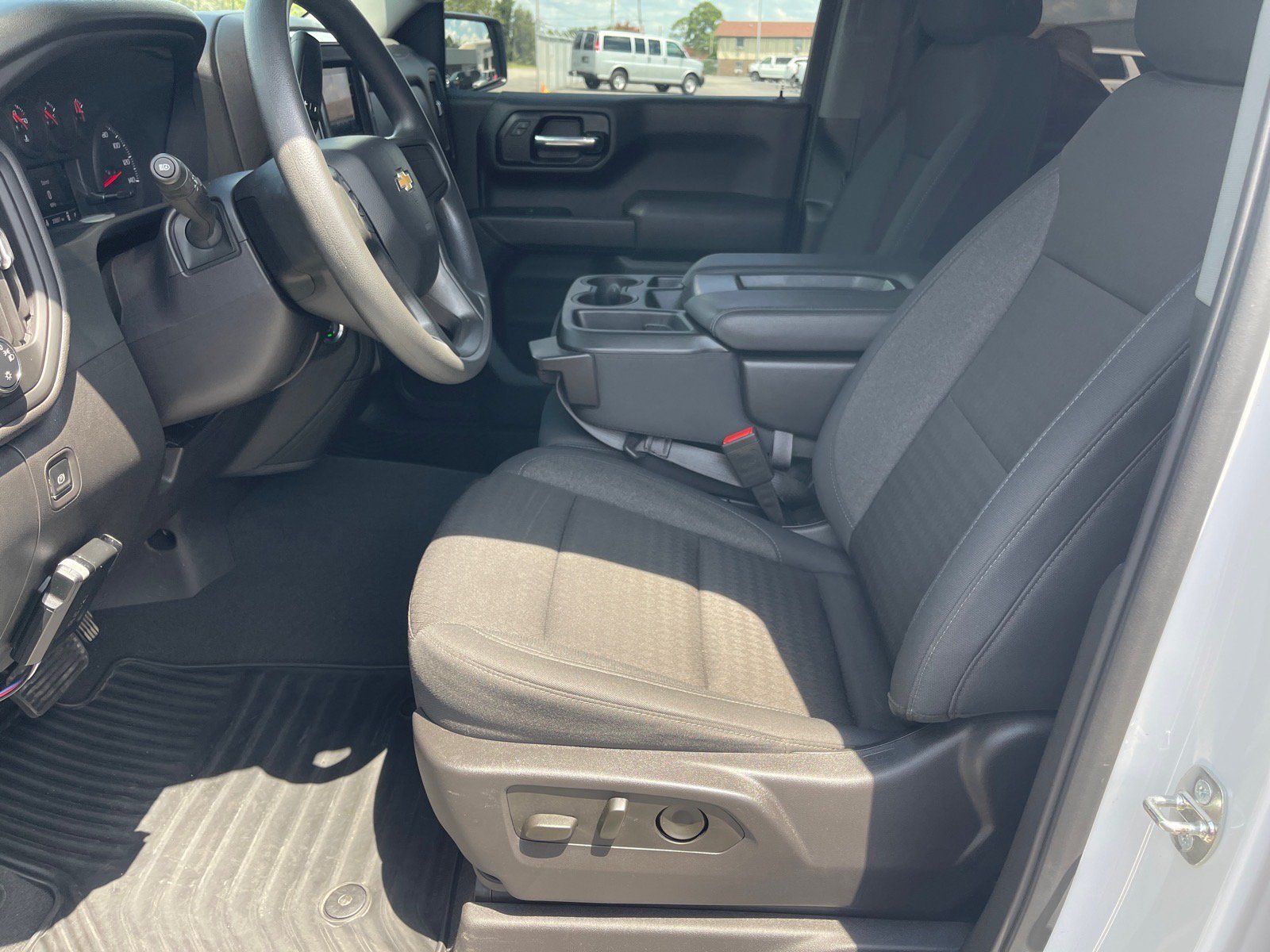 Used 2024 Chevrolet Silverado 1500 Custom AWD/4WD image 10