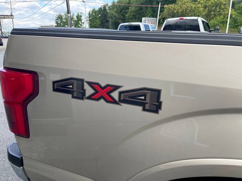 Used 2018 Ford F150 Lariat w/ Equipment Group 502A Luxury AWD/4WD image 14