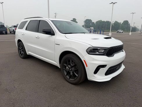 Used 2026 Dodge Durango GT AWD/4WD image 3