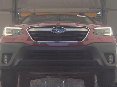 Certified 2022 Subaru Outback Premium image 3