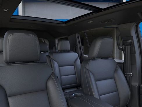 New 2026 Chevrolet Traverse LT w/ Sun and Wheel Package image 24