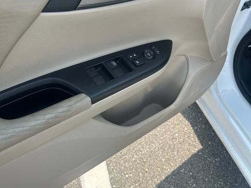 Used 2014 Honda Accord LX image 14