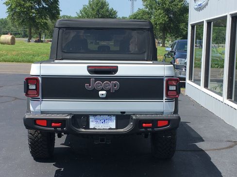 New 2026 Jeep Gladiator Rubicon AWD/4WD image 9