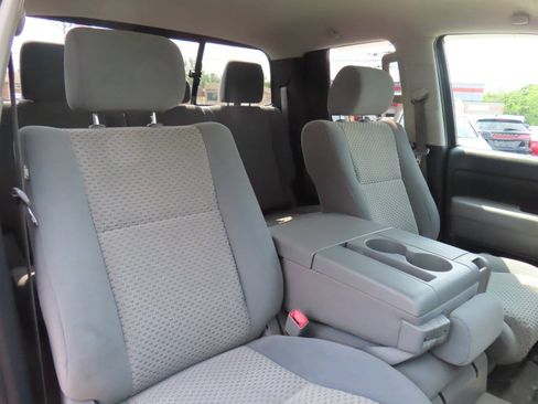 Used 2011 Toyota Tundra 4x4 Double Cab w/ Tow Pkg image 41