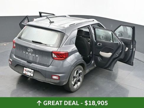 Used 2025 Hyundai Venue SEL image 47