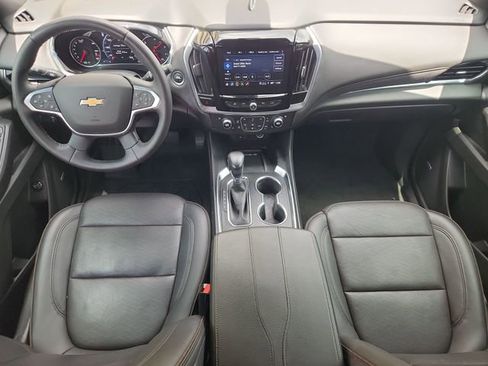 Used 2022 Chevrolet Traverse High Country FWD image 21