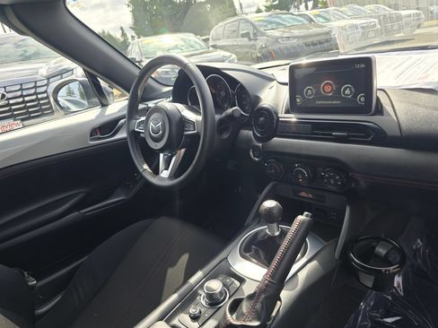 Used 2016 MAZDA MX-5 Miata Club RWD image 10