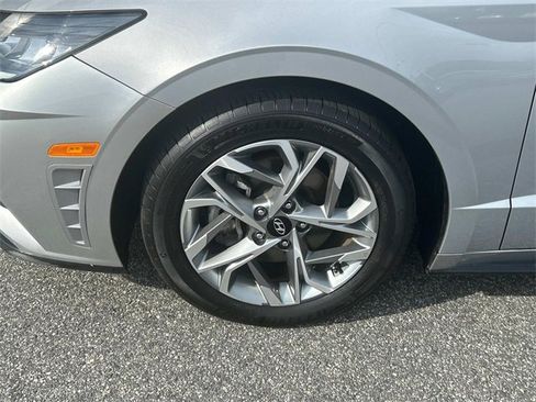 Used 2023 Hyundai Sonata SEL w/ Cargo Package image 9