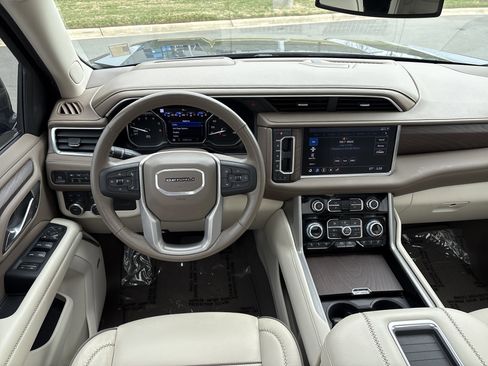 Used 2021 GMC Yukon Denali image 19