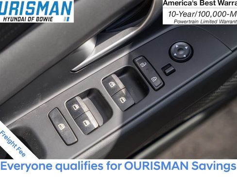 New 2025 Hyundai Elantra Limited w/ Cargo Package image 34