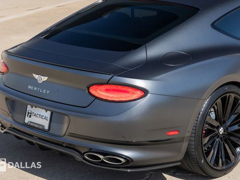 Used 2022 Bentley Continental GT Speed image 16