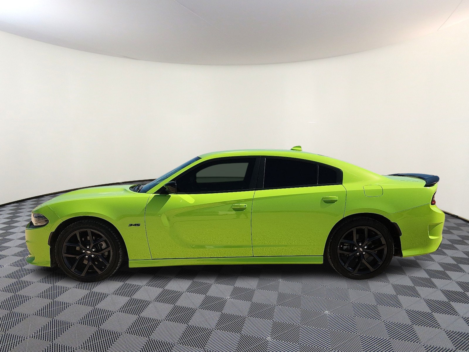 Used 2023 Dodge Charger R/T w/ Blacktop Package RWD image 2