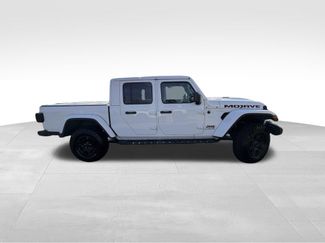 Used 2022 Jeep Gladiator Mojave w/ LED Lighting Group video 2