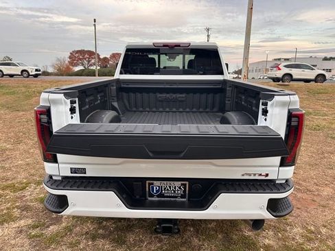 New 2026 GMC Sierra 2500 AT4 w/ AT4 Premium Plus Package image 32