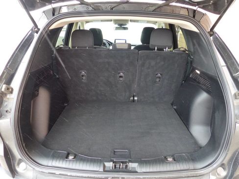 Used 2020 Ford Escape SE image 38