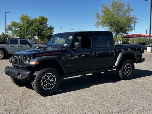 New 2025 Jeep Gladiator Rubicon w/ Convenience Group image 2
