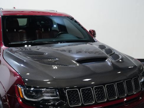 Used 2018 Jeep Grand Cherokee Trackhawk AWD/4WD image 12