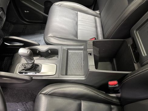 Used 2024 Nissan Frontier SL image 21