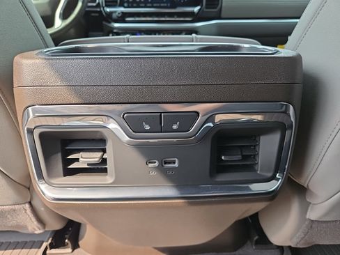 Used 2025 Chevrolet Silverado 1500 LTZ w/ LTZ Premium Package AWD/4WD image 14