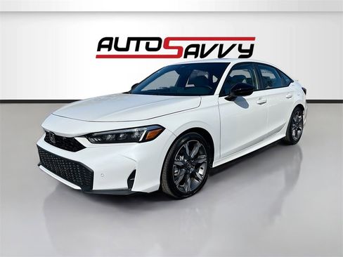 Used 2025 Honda Civic Sport Touring image 3