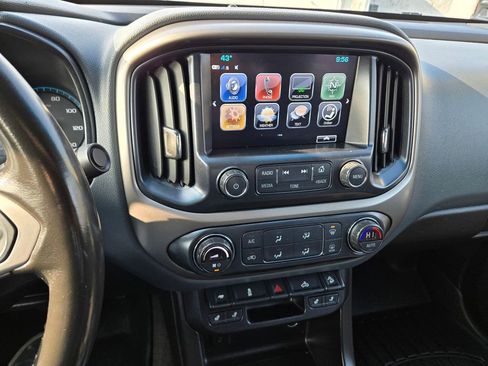 Used 2018 Chevrolet Colorado Z71 image 9