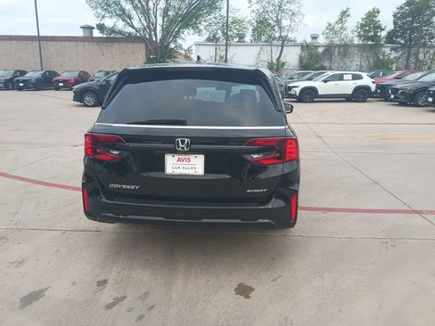 Used 2025 Honda Odyssey Sport-L image 11