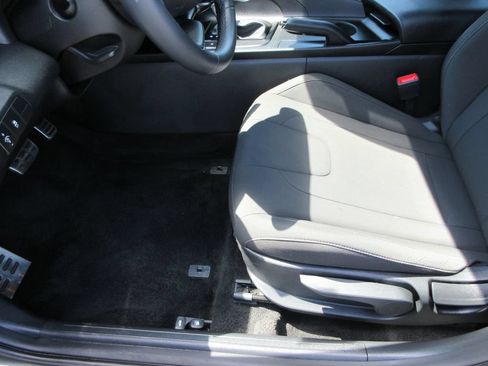 Used 2026 Hyundai Elantra Sport FWD image 19