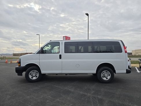 Certified 2023 Chevrolet Express 3500 LS image 9